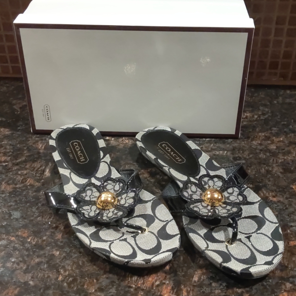 COACH sandals . 🤩💃